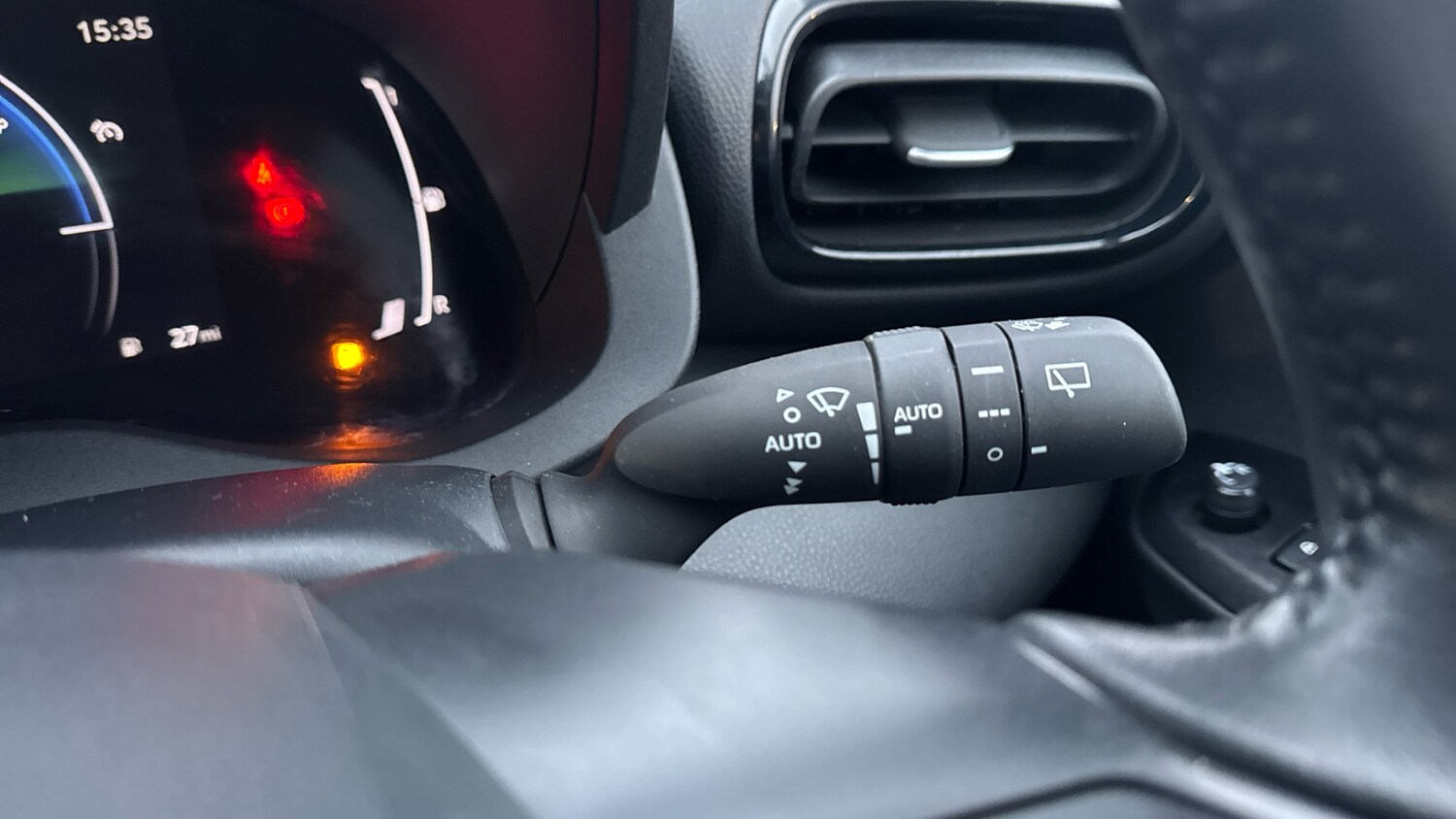 Used Toyota Yaris 2024 for sale - 77151061: Photo 32