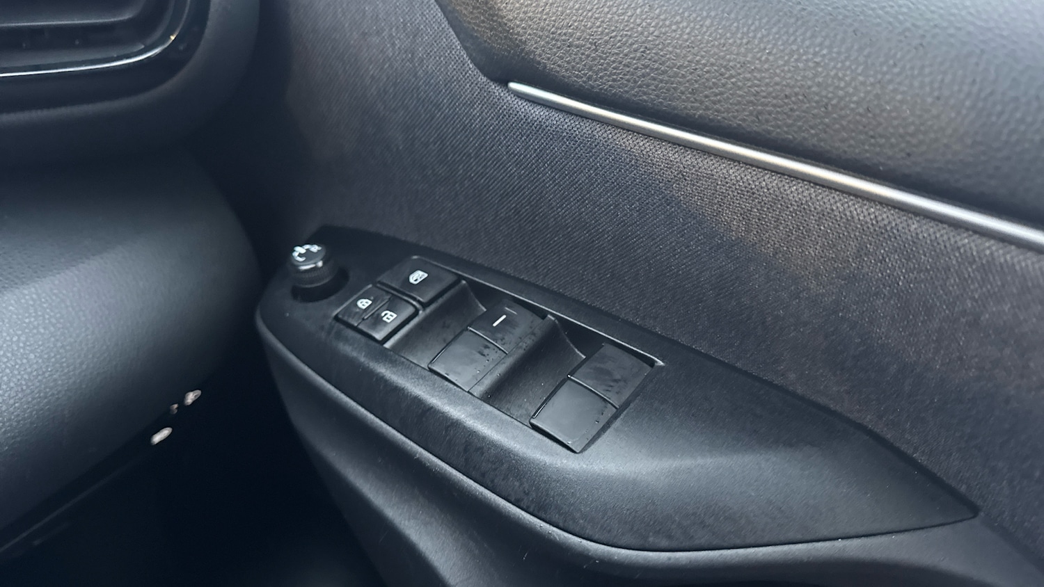 Used Toyota Yaris 2024 for sale - 77151061: Photo 33