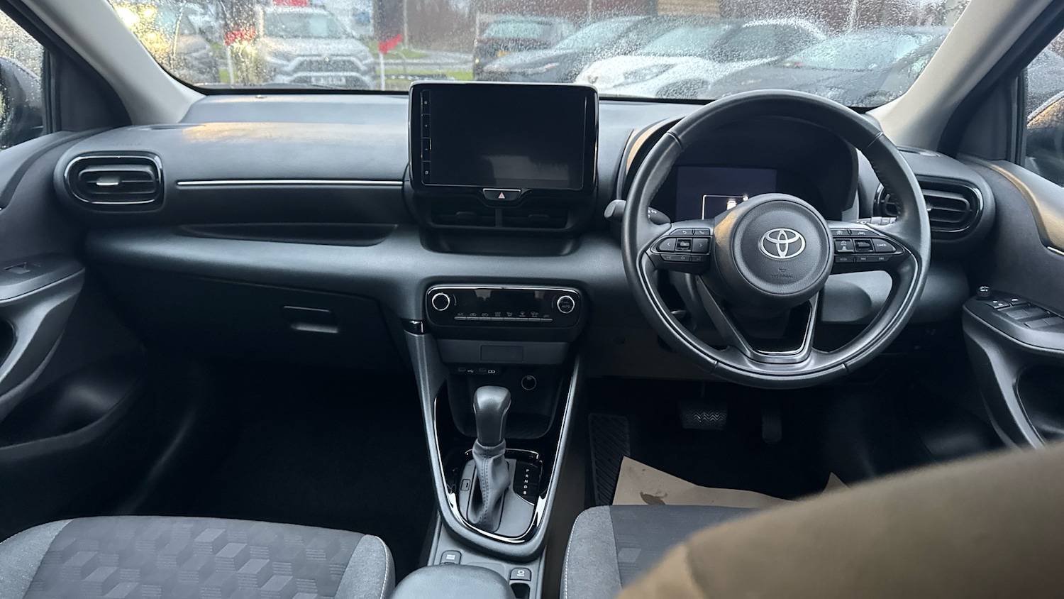 Used Toyota Yaris 2024 for sale - 77151061: Photo 5