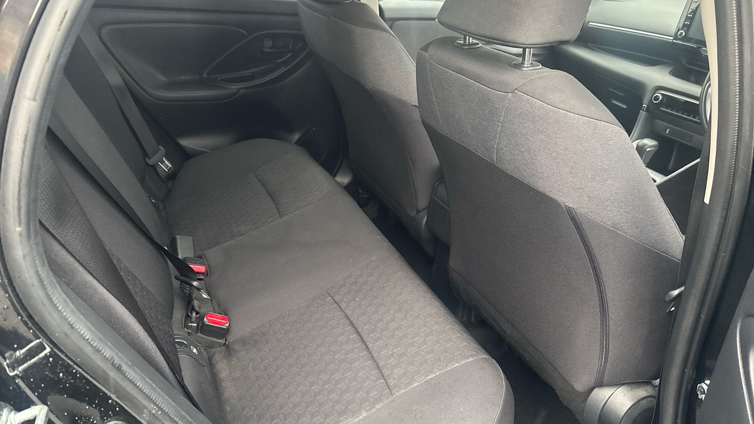 Used Toyota Yaris 2023 for sale - 77639115: Photo 12