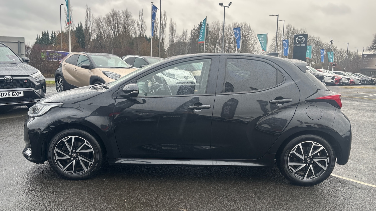 Used Toyota Yaris 2023 for sale - 77639115: Photo 17