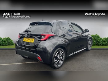 Used Toyota Yaris 2023 for sale - 77639115: Photo