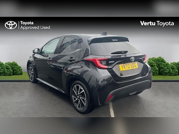 Used Toyota Yaris 2023 for sale - 77639115: Photo