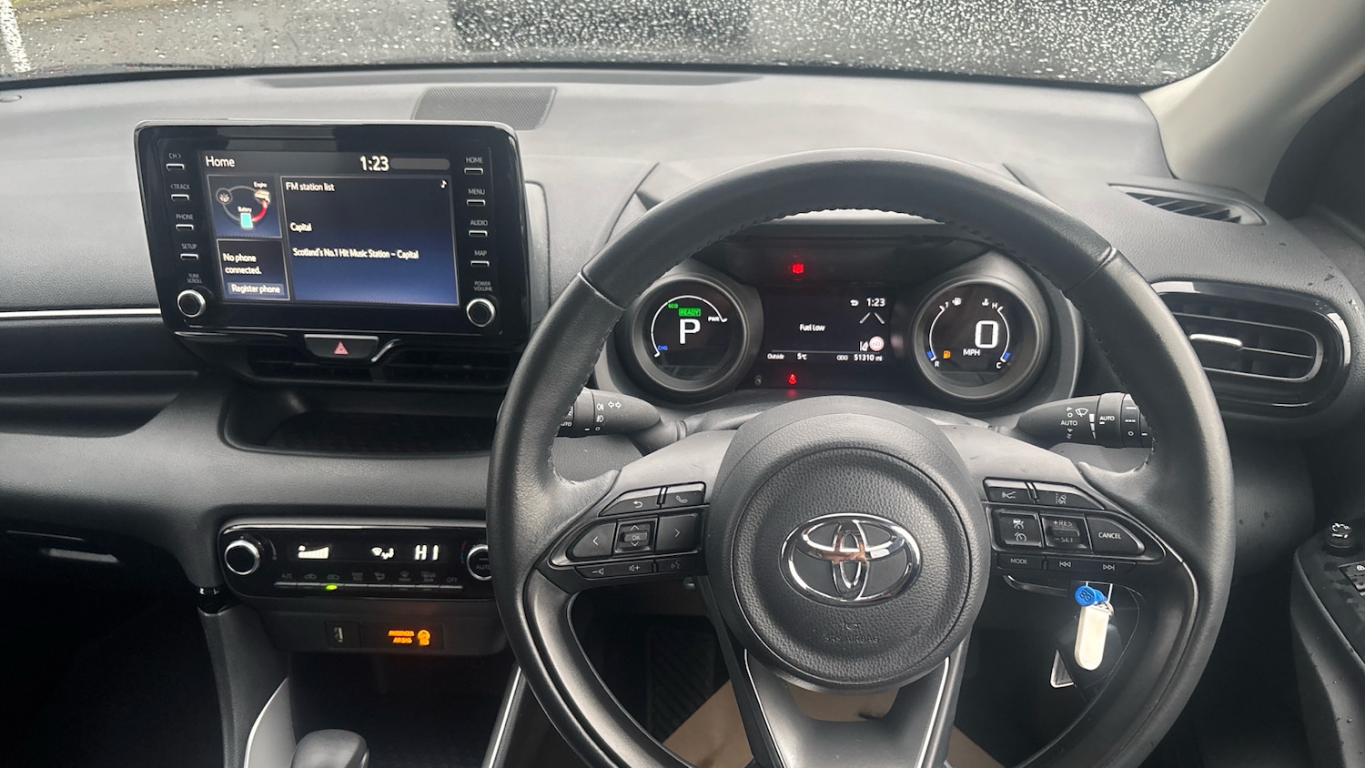 Used Toyota Yaris 2023 for sale - 77639115: Photo 6