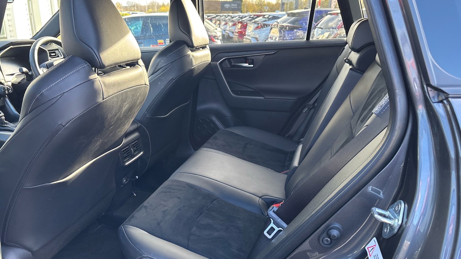 Used Toyota RAV4 2025 for sale - 76598859: Photo 13