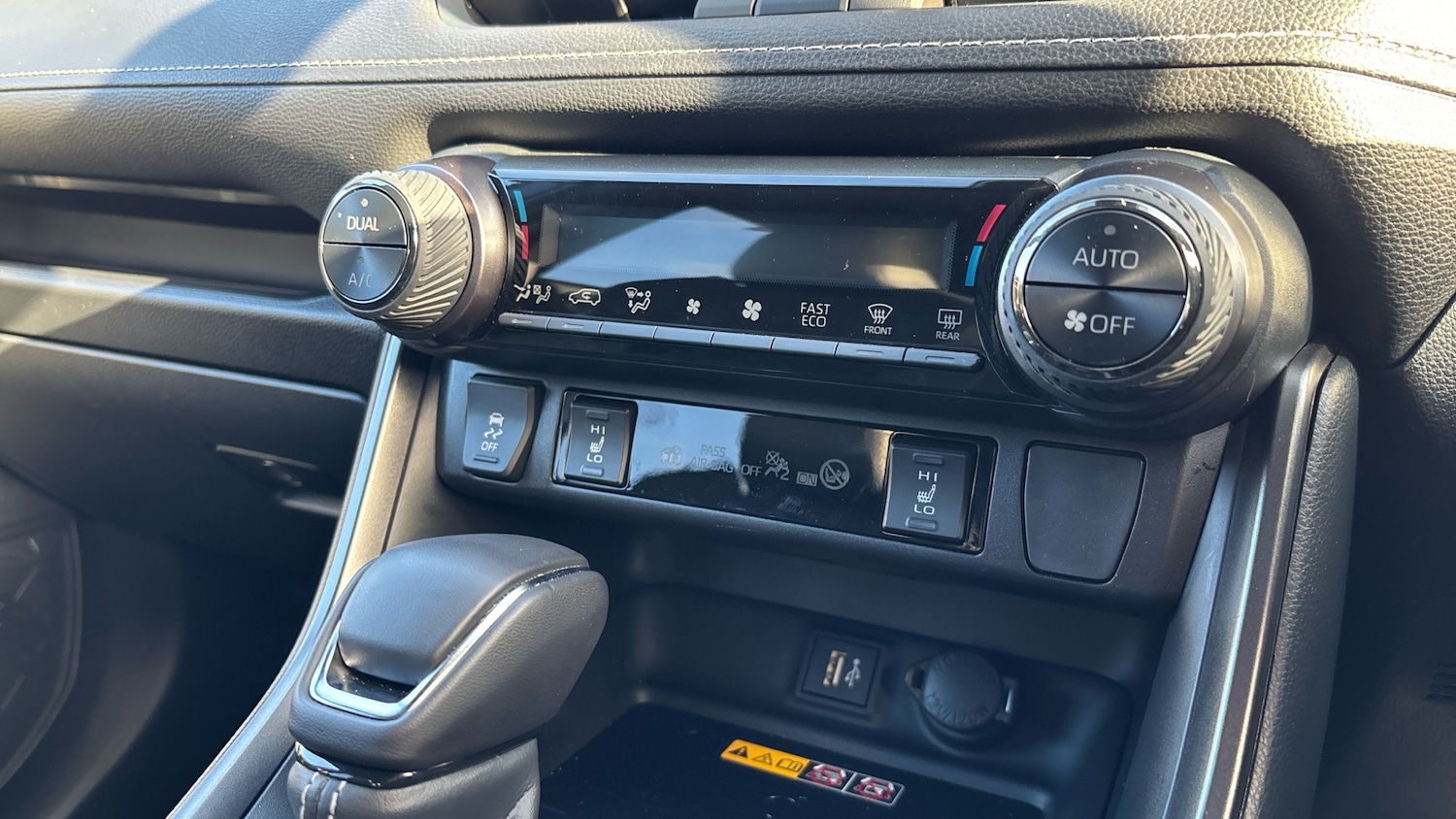 Used Toyota RAV4 2025 for sale - 76598859: Photo 32