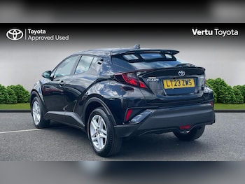 Used Toyota C-HR 2023 for sale - 78176385: Photo