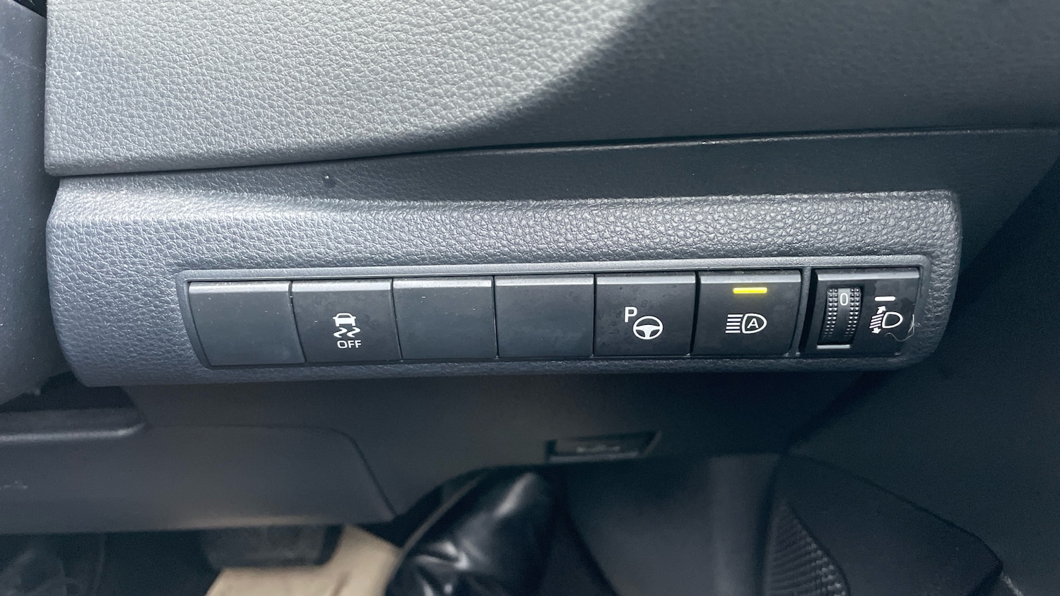 Used Toyota Corolla 2020 for sale - 77034250: Photo 41