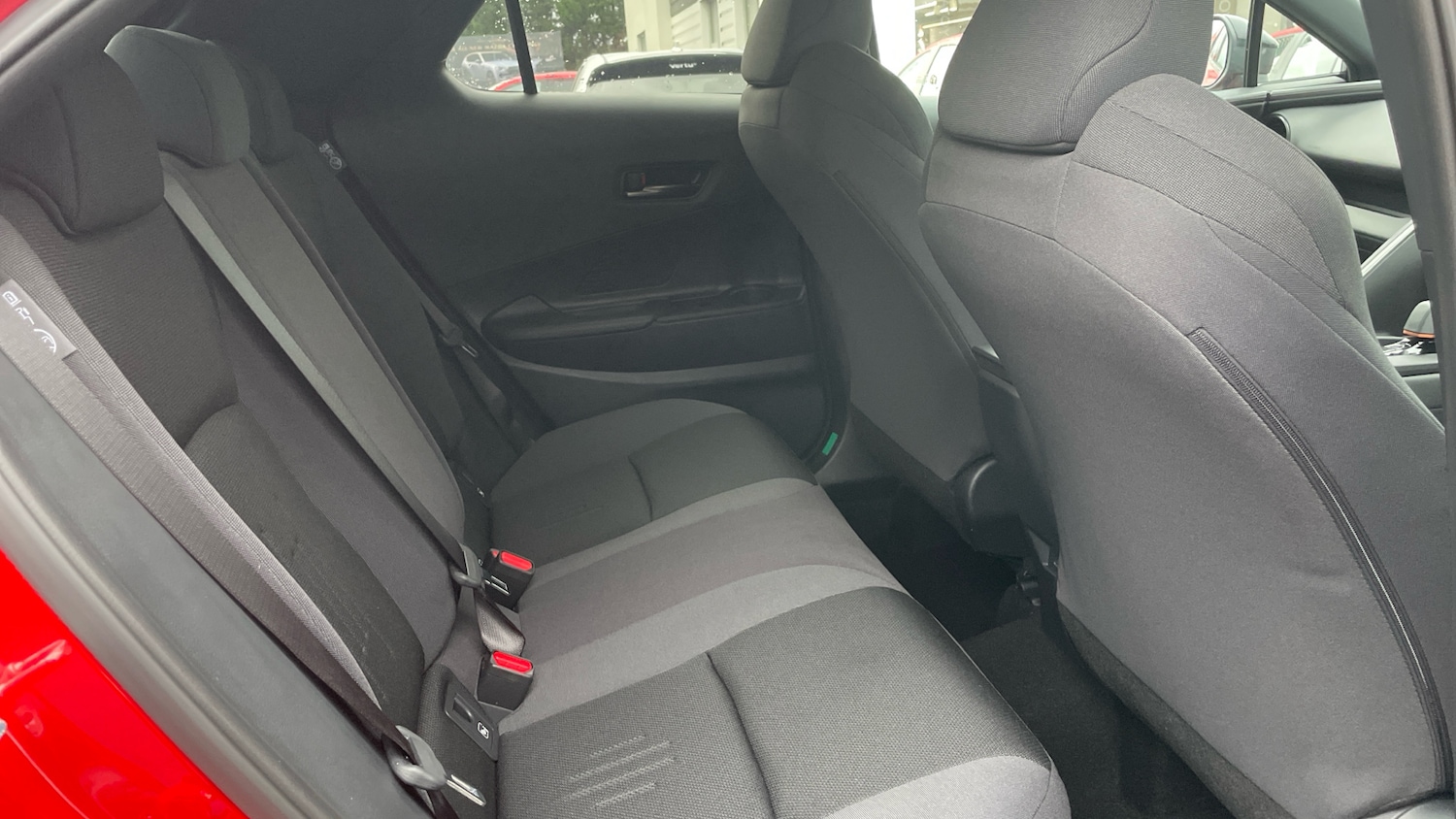 Used Toyota C-HR 2025 for sale - 76796771: Photo 12