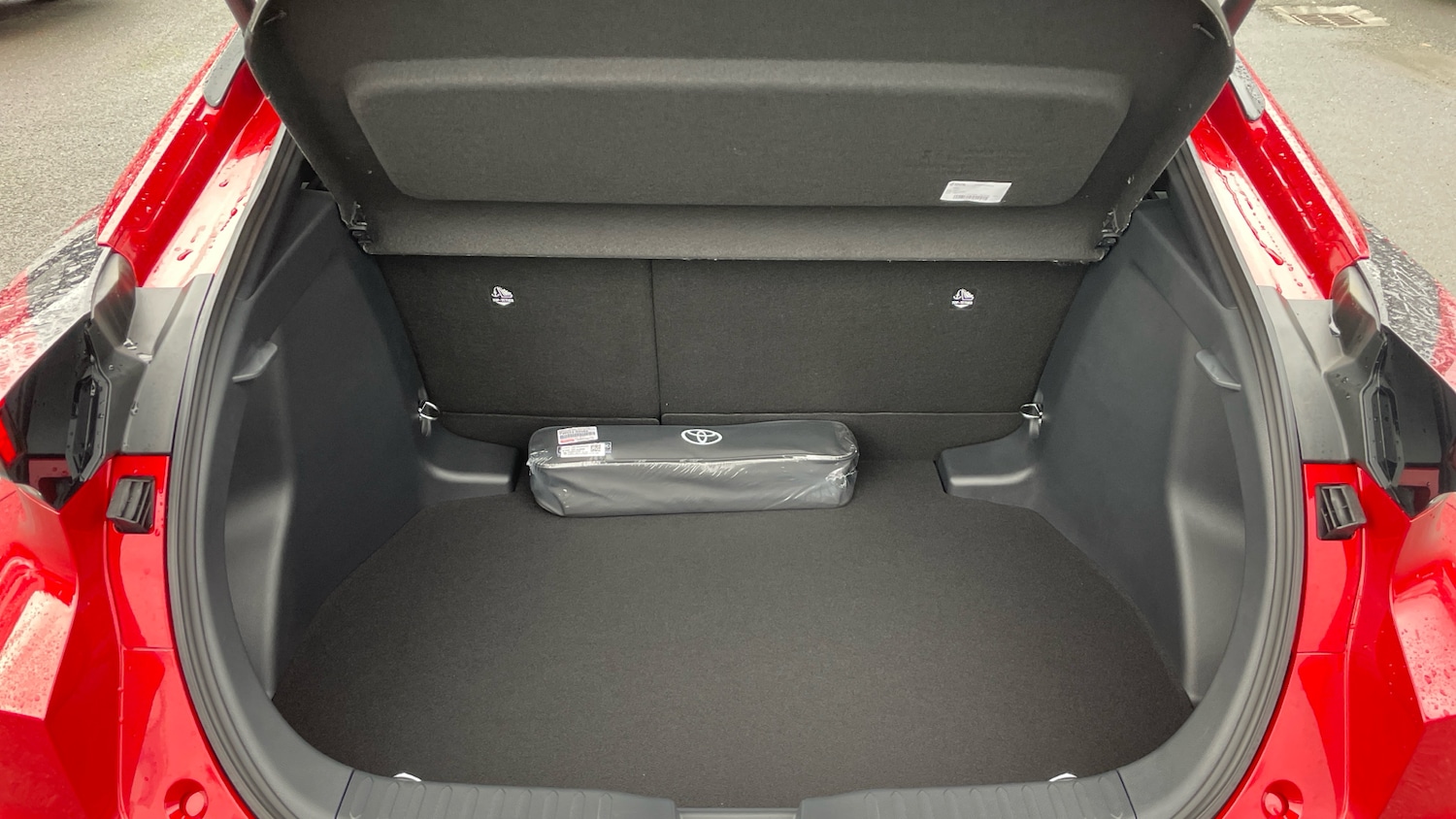 Used Toyota C-HR 2025 for sale - 76796771: Photo 14