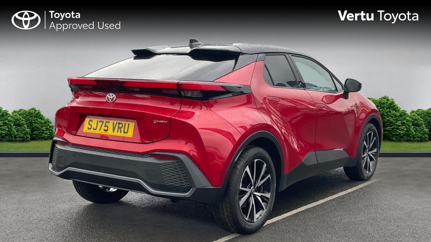 Used Toyota C-HR 2025 for sale - 76796771: Photo 2