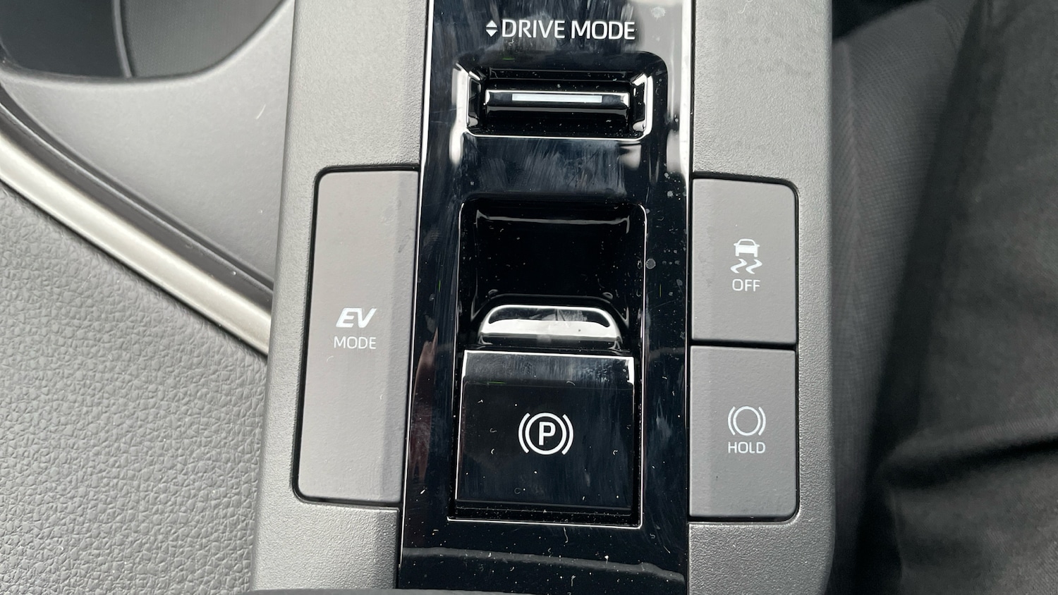 Used Toyota C-HR 2025 for sale - 76796771: Photo 37