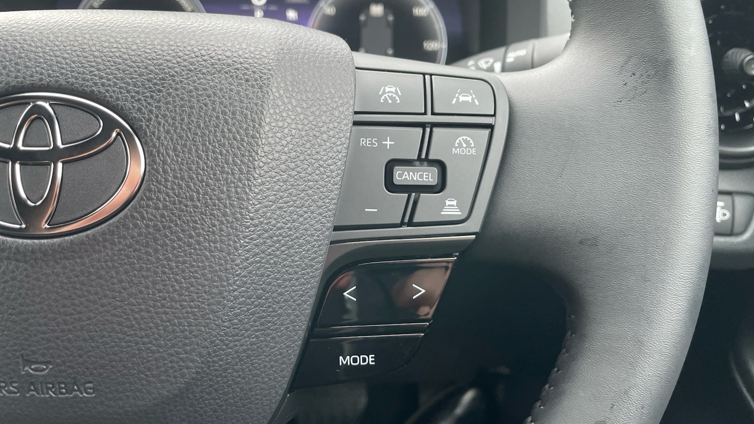 Used Toyota C-HR 2025 for sale - 76796771: Photo 39