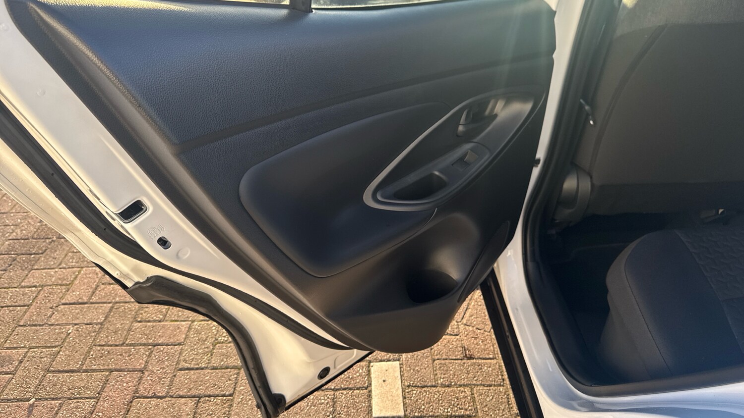 Used Toyota Yaris Cross 2024 for sale - 77404495: Photo 28