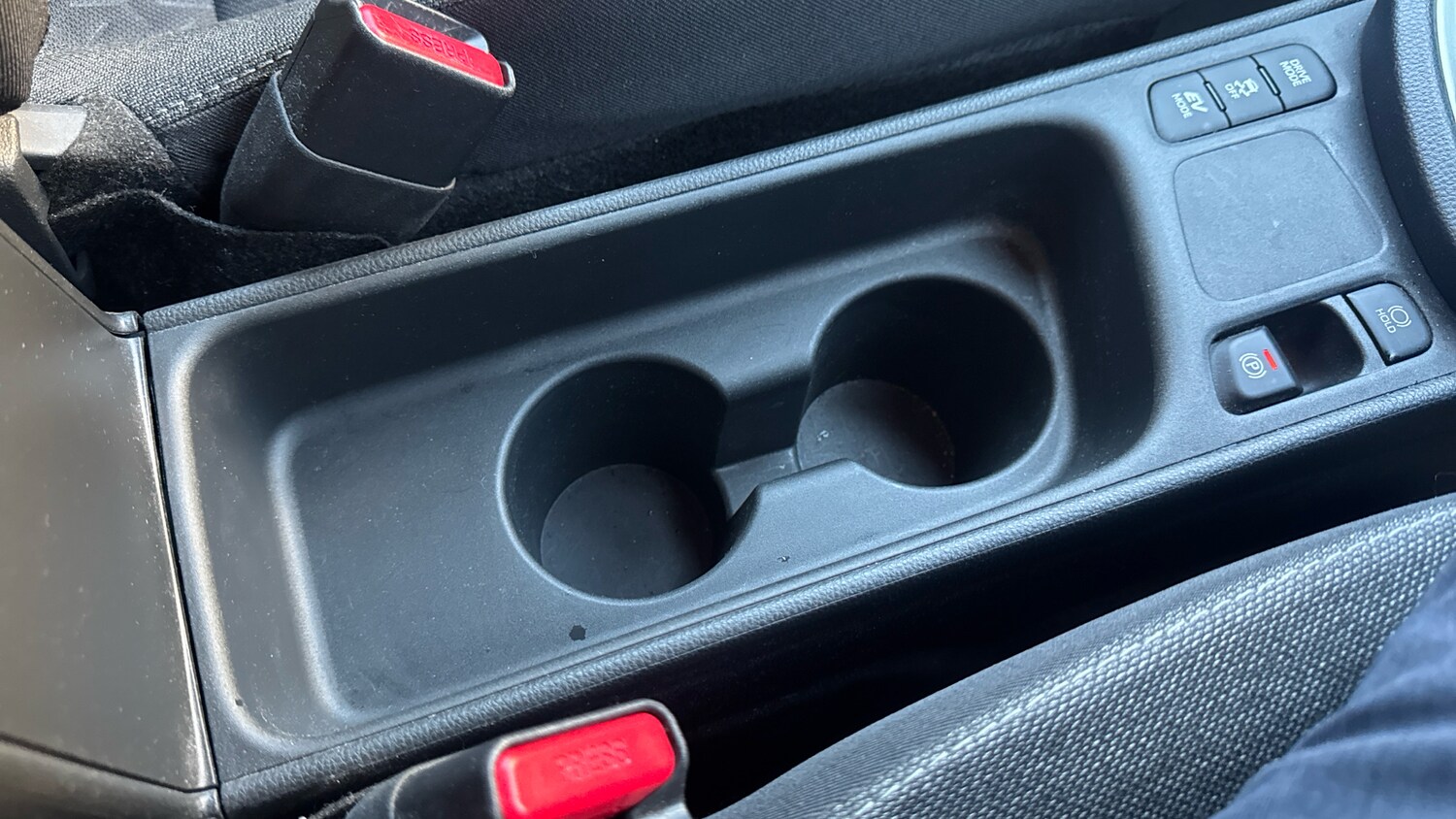 Used Toyota Yaris Cross 2024 for sale - 77404495: Photo 45