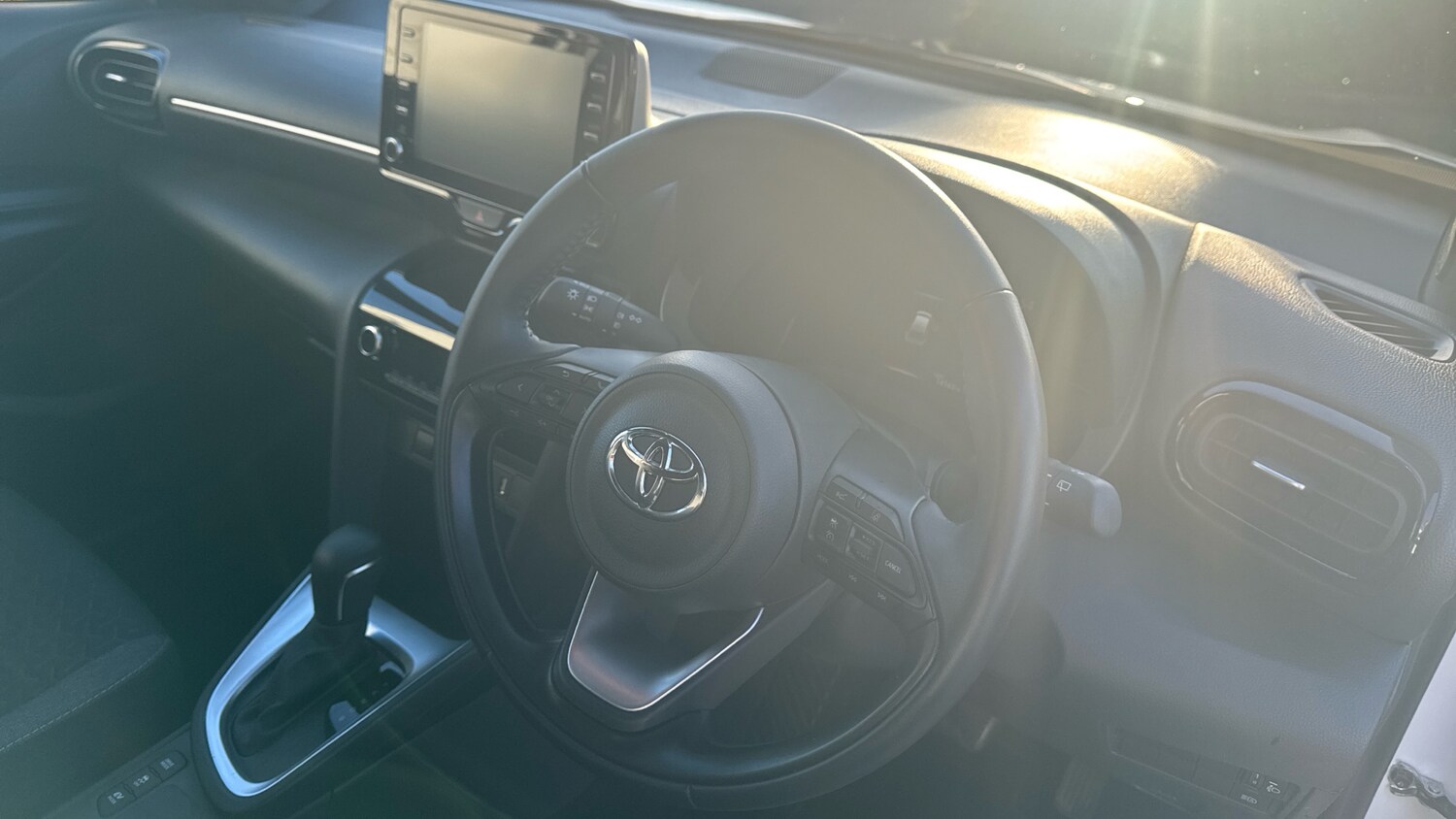 Used Toyota Yaris Cross 2024 for sale - 77404495: Photo 6