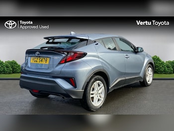 Used Toyota C-HR 2023 for sale - 77555222: Photo