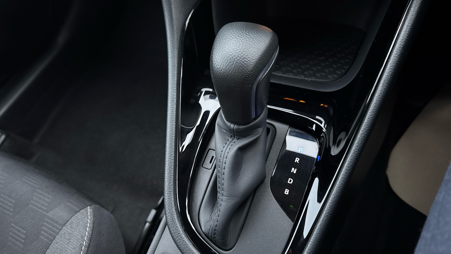 Used Toyota Yaris 2024 for sale - 77640017: Photo 36