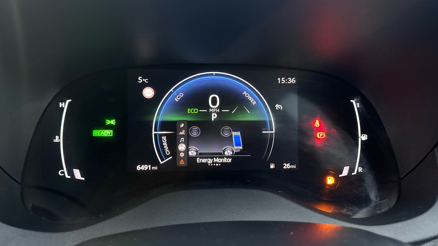 Used Toyota Yaris 2024 for sale - 77640017: Photo 48