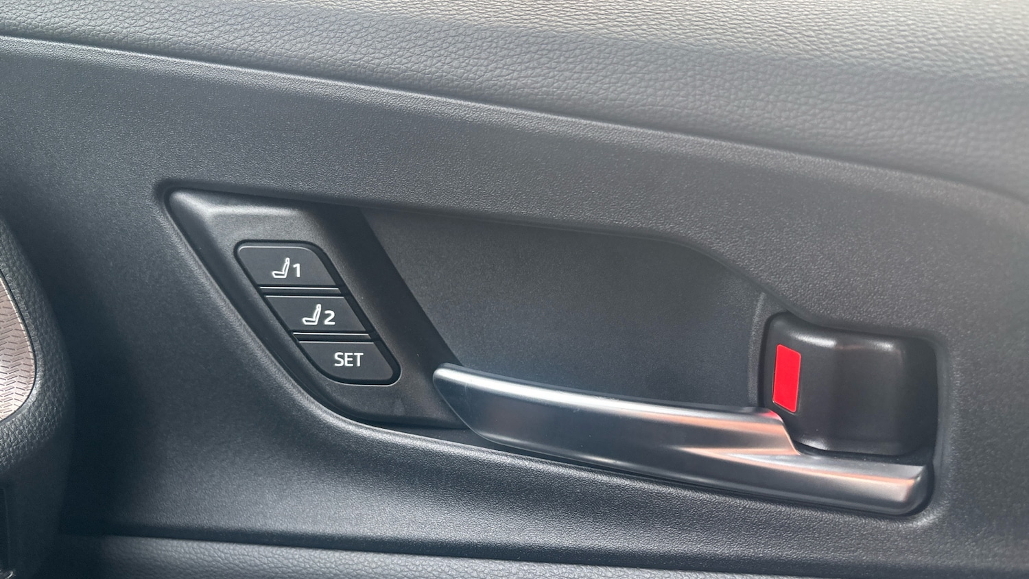 Used Toyota Prius 2024 for sale - 77124981: Photo 31