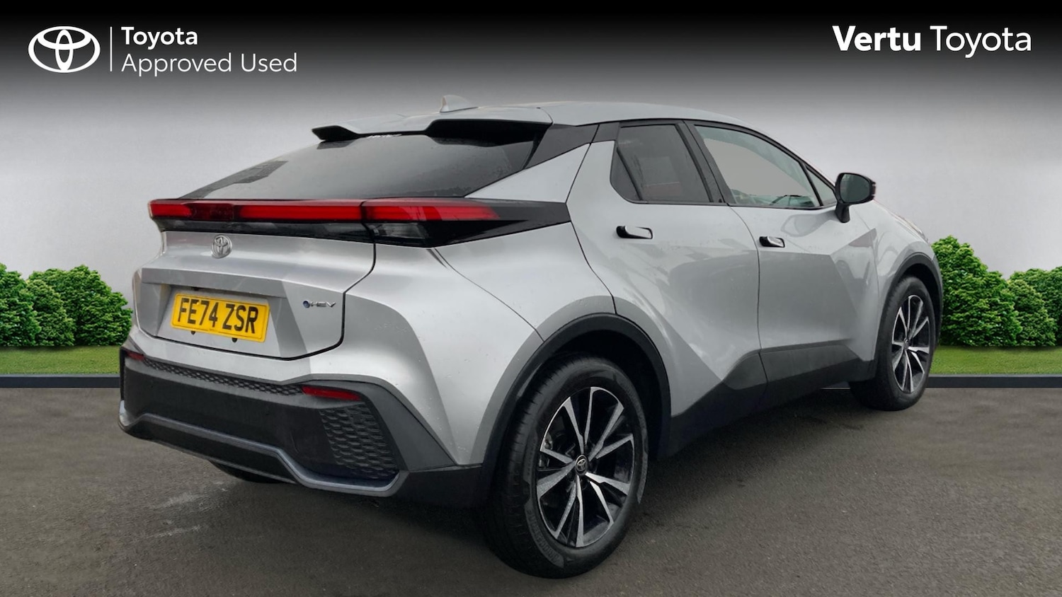 Used Toyota C-HR 2024 for sale - 77124982: Photo 2