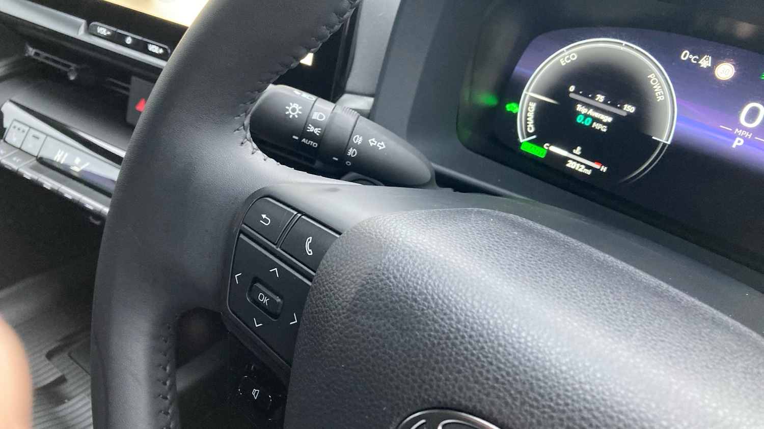 Used Toyota C-HR 2024 for sale - 77124982: Photo 42