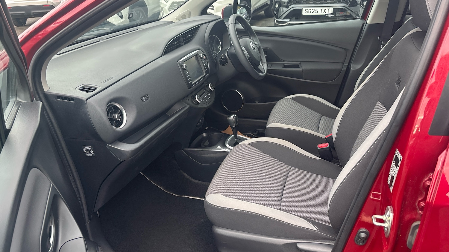 Used Toyota Yaris 2020 for sale - 76144568: Photo 10