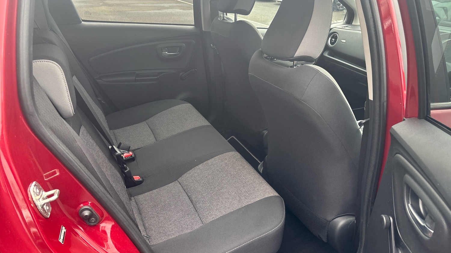 Used Toyota Yaris 2020 for sale - 76144568: Photo 12
