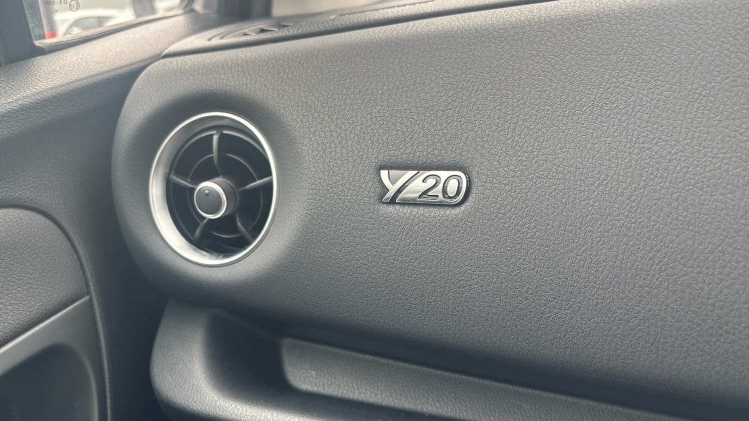 Used Toyota Yaris 2020 for sale - 76144568: Photo 23