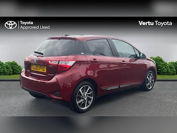 Used Toyota Yaris 2020 for sale - 76144568: Photo 2