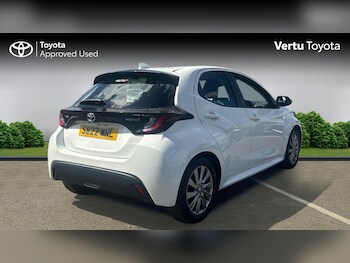 Used Toyota Yaris 2022 for sale - 78434040: Photo