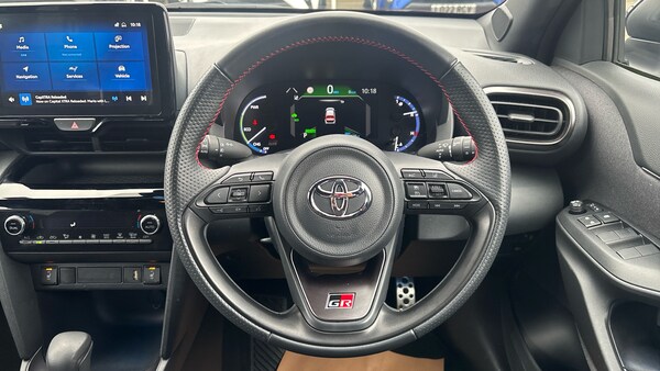Used Toyota Yaris Cross 2023 for sale - 76231551: Photo 8
