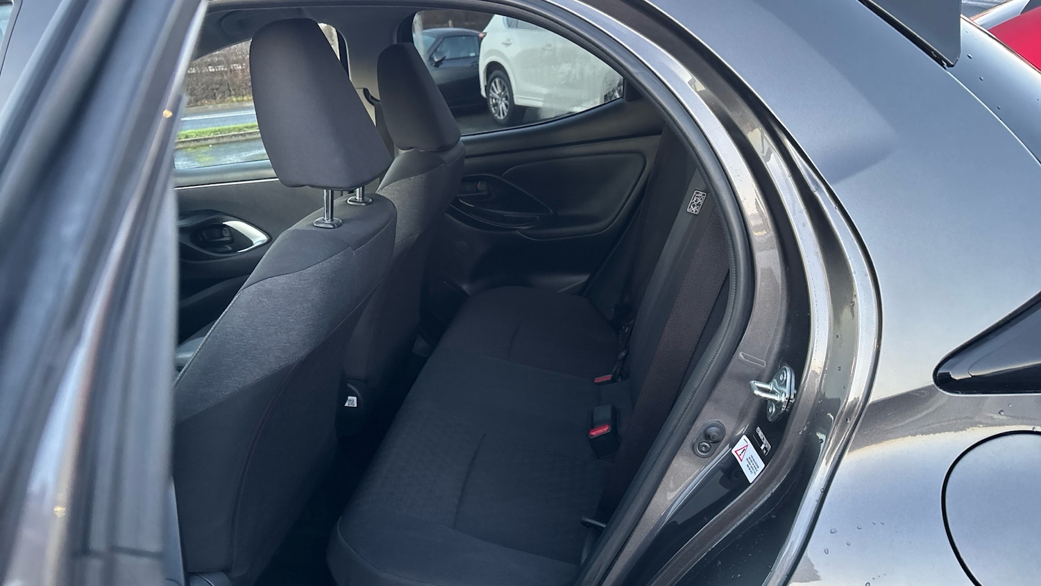 Used Toyota Yaris 2022 for sale - 76830555: Photo 13