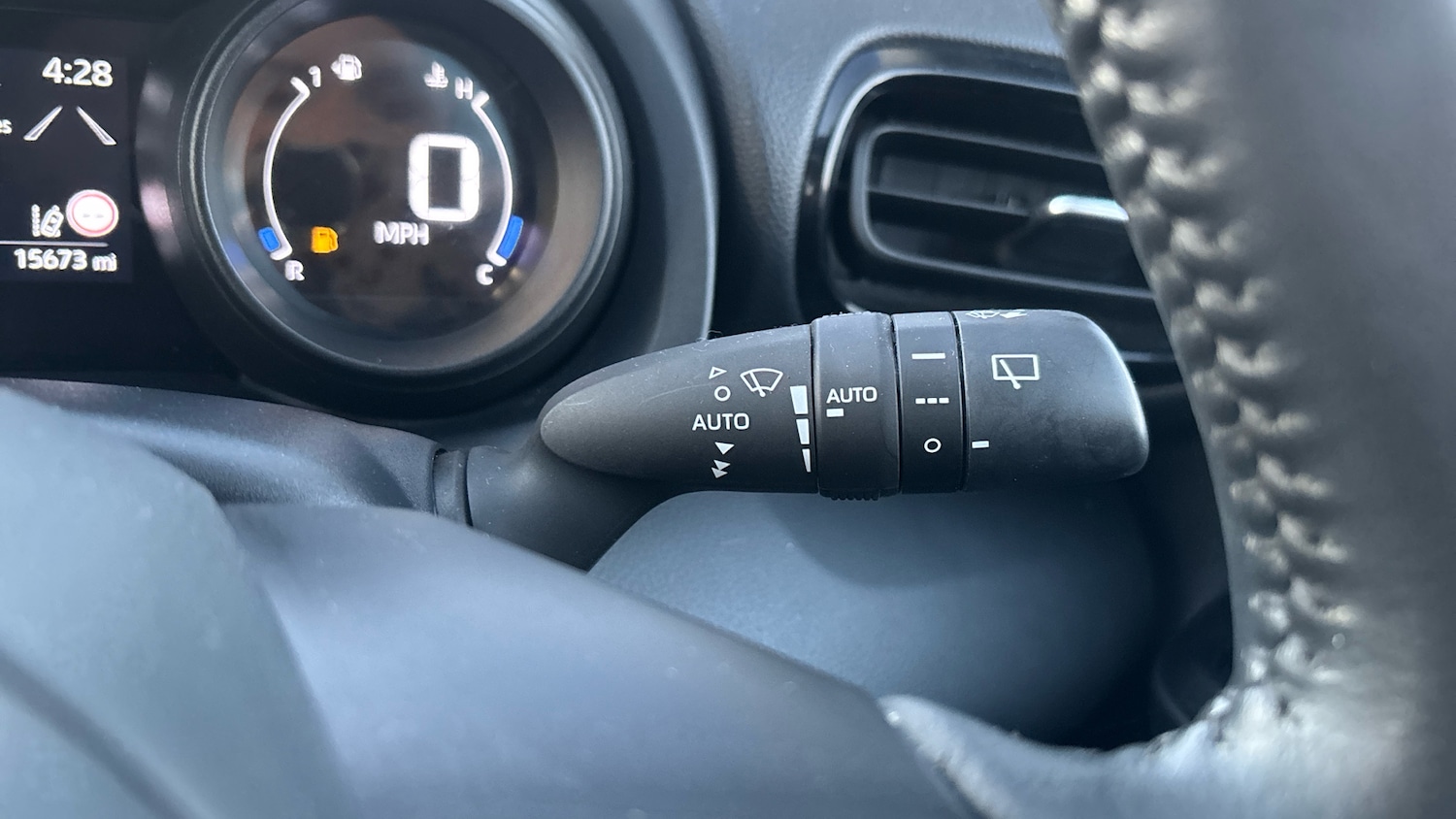 Used Toyota Yaris 2022 for sale - 76830555: Photo 26