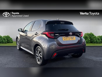 Used Toyota Yaris 2022 for sale - 76830555: Photo