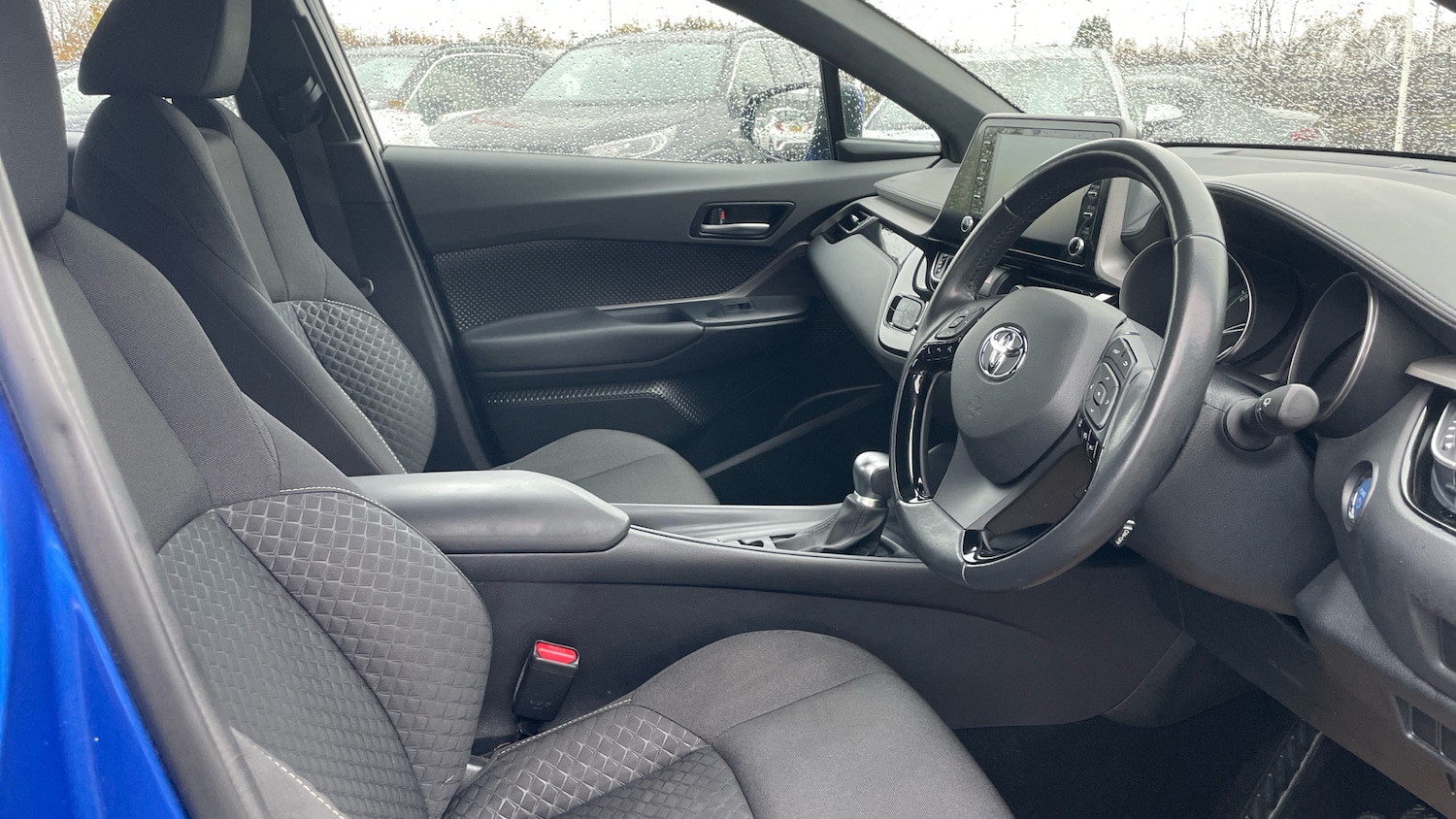 Used Toyota C-HR 2022 for sale - 76366900: Photo 11