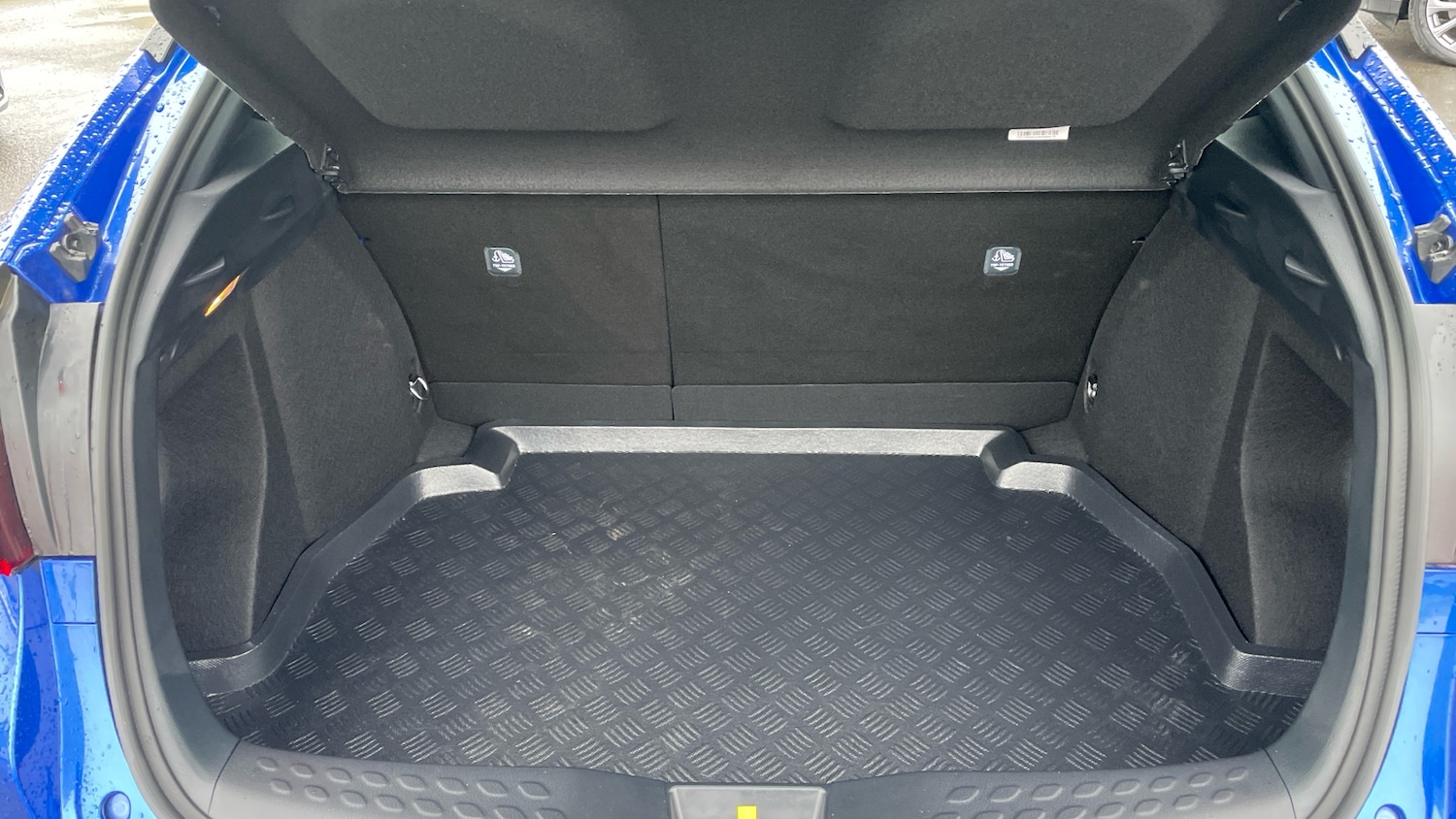 Used Toyota C-HR 2022 for sale - 76366900: Photo 14