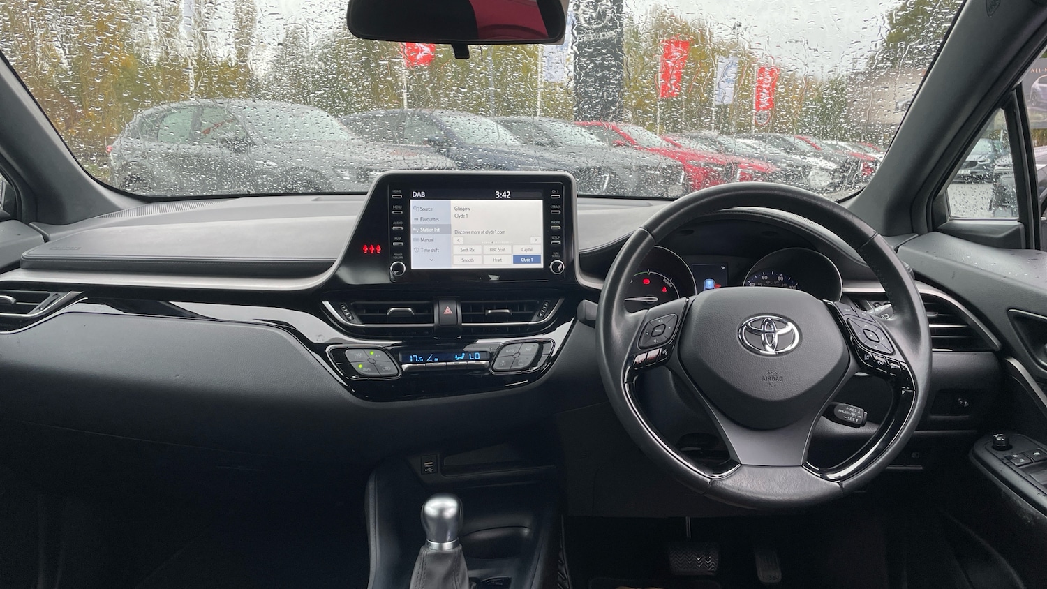 Used Toyota C-HR 2022 for sale - 76366900: Photo 5