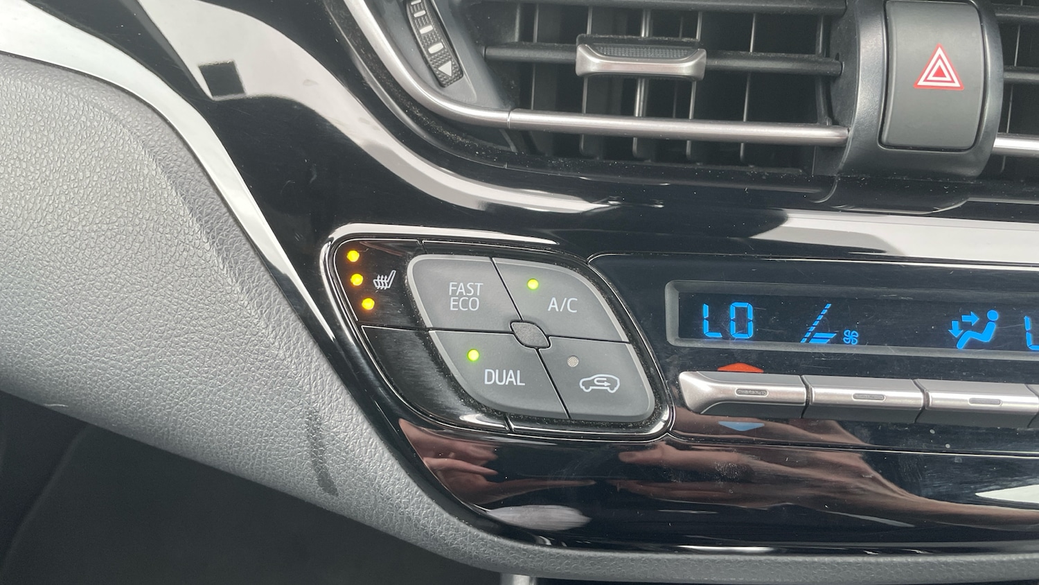 Used Toyota C-HR 2022 for sale - 76067478: Photo 33