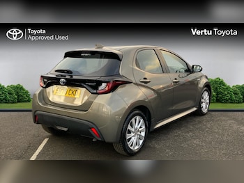 Used Toyota Yaris 2021 for sale - 77220714: Photo