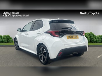 Used Toyota Yaris 2024 for sale - 78249712: Photo
