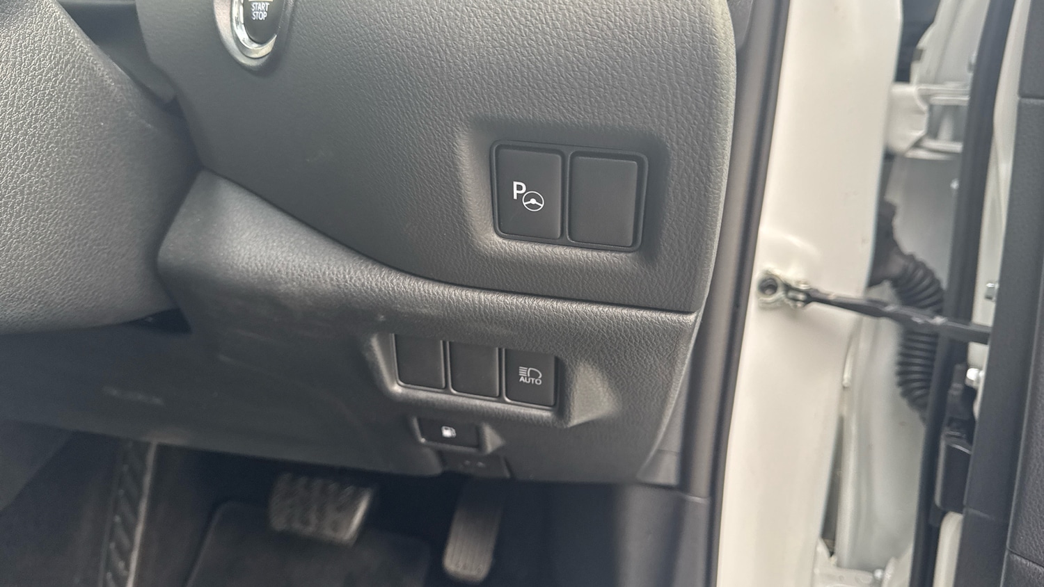 Used Toyota C-HR 2022 for sale - 76289103: Photo 31