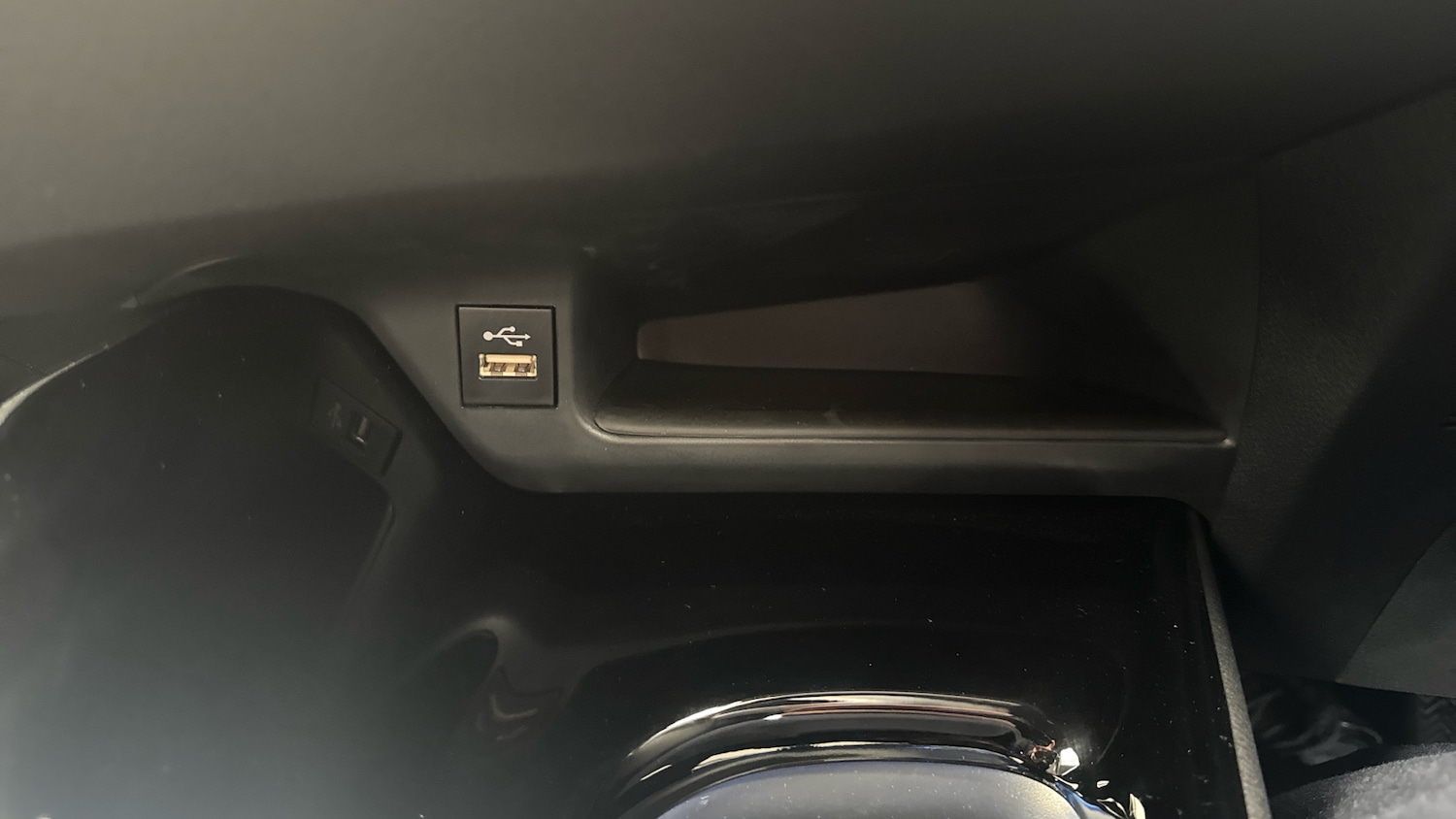 Used Toyota C-HR 2022 for sale - 76289103: Photo 40