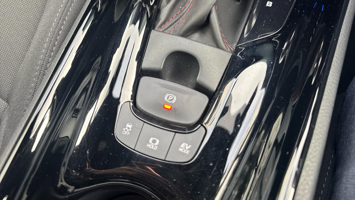 Used Toyota C-HR 2022 for sale - 76289103: Photo 42