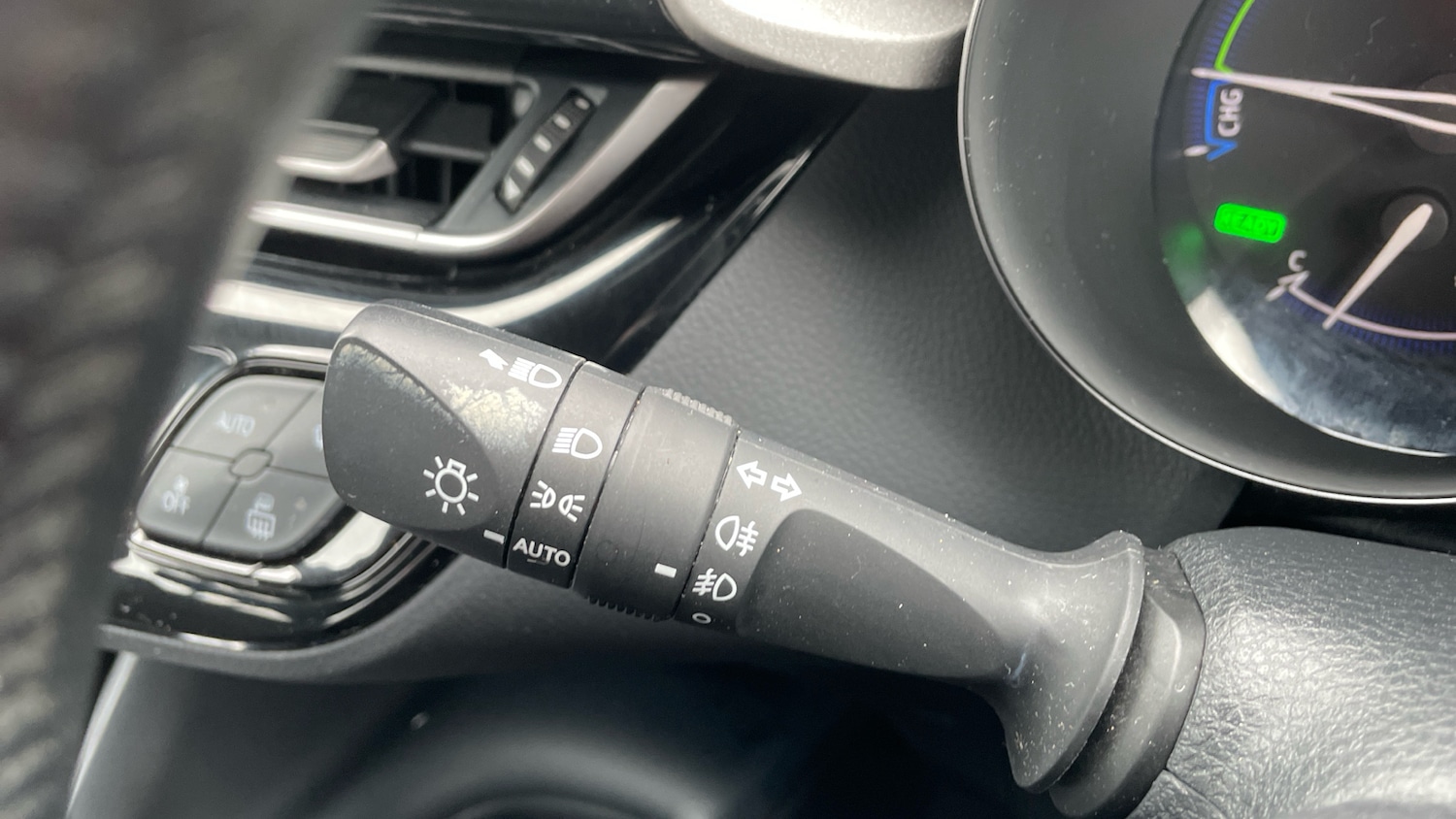 Used Toyota C-HR 2022 for sale - 77759173: Photo 40