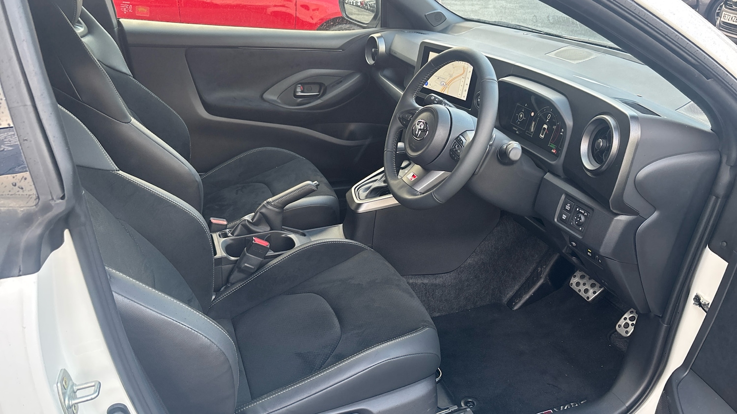 Used Toyota Yaris 2024 for sale - 77023959: Photo 11