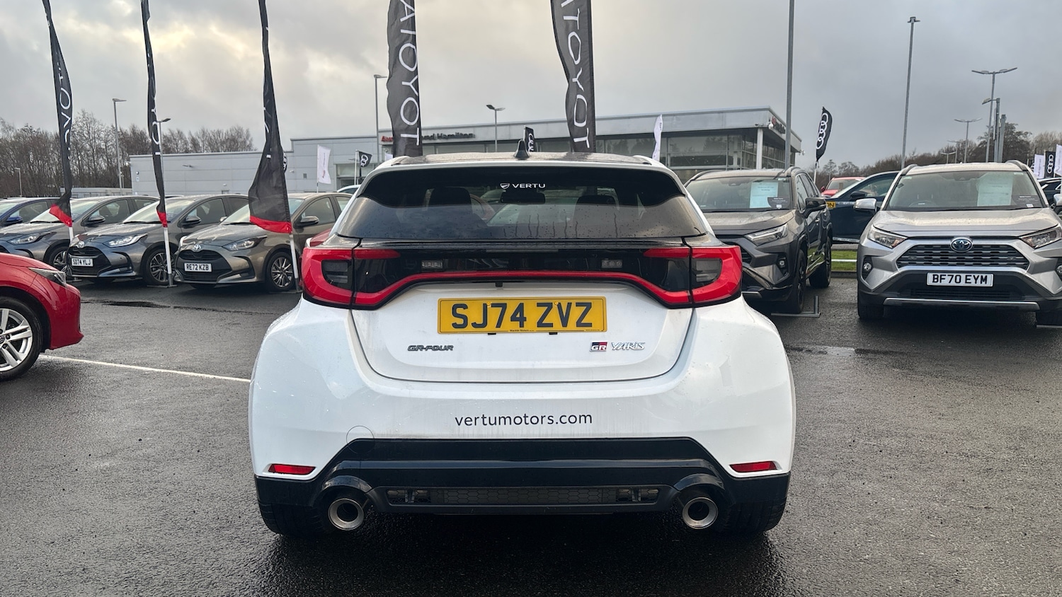 Used Toyota Yaris 2024 for sale - 77023959: Photo 19