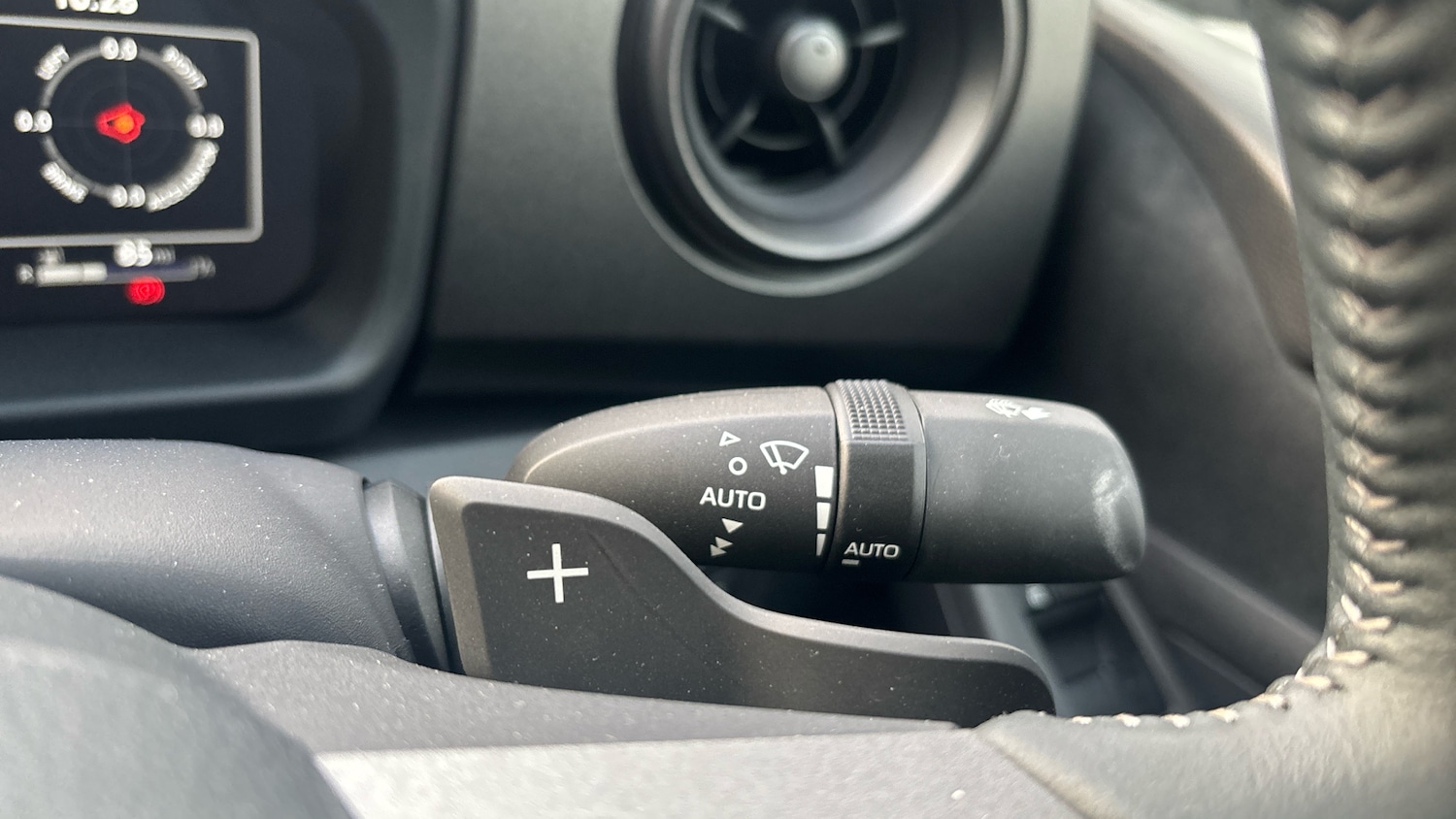 Used Toyota Yaris 2024 for sale - 77023959: Photo 25