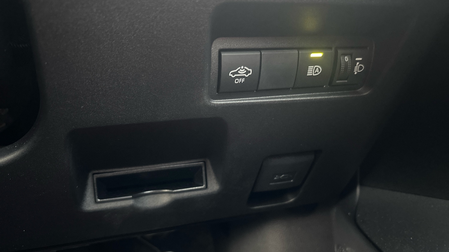 Used Toyota Yaris 2024 for sale - 77023959: Photo 28