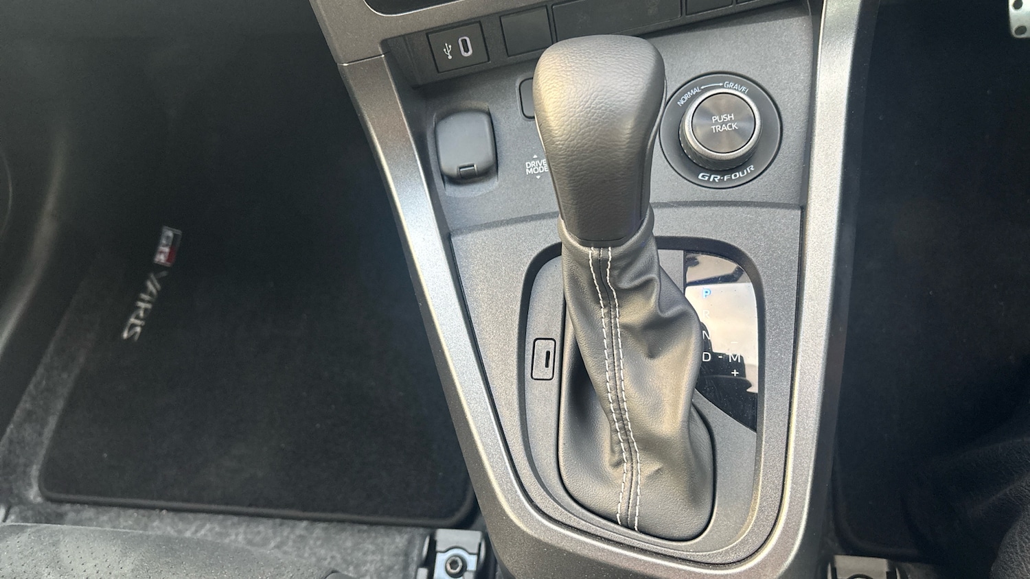 Used Toyota Yaris 2024 for sale - 77023959: Photo 30